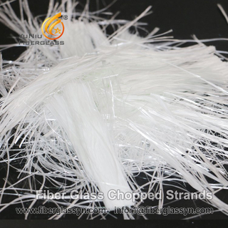 Brins coupés en fibre de verre de distribution uniforme de haute résistance mécanique de haute qualité pour le tapis d'aiguille